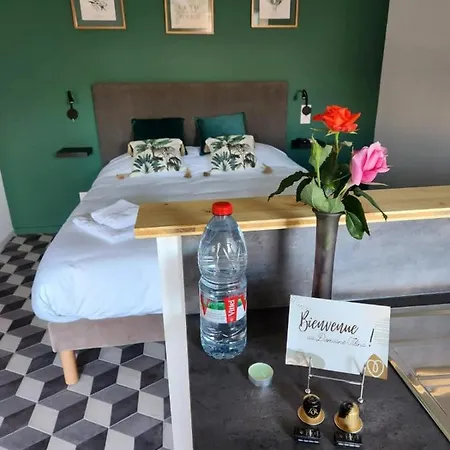 Szálloda Sarl Tilina